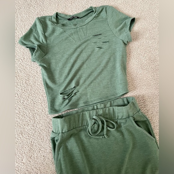 Two pieces set size Small - Picture 3 of 7